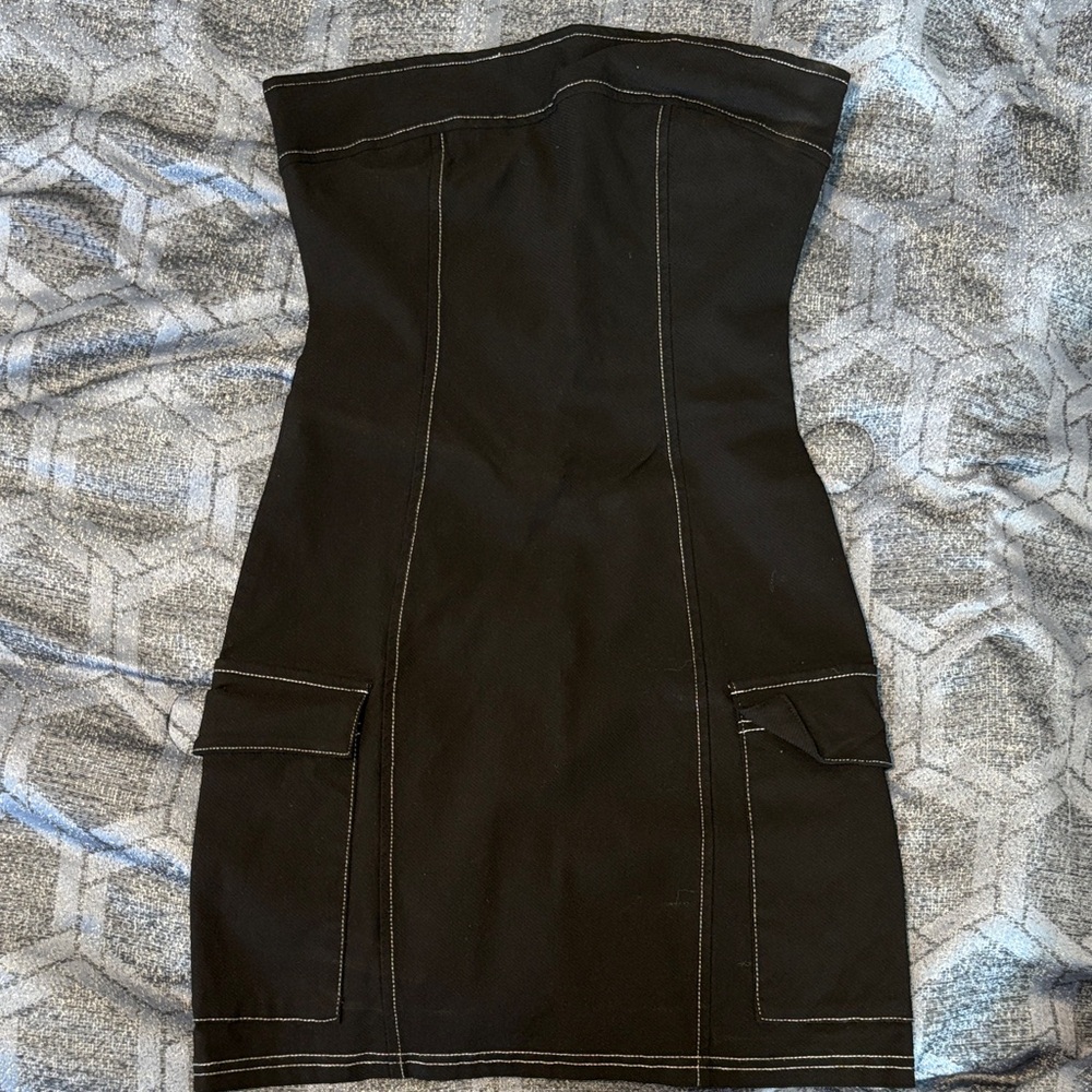Elegant Black Strapless Dress